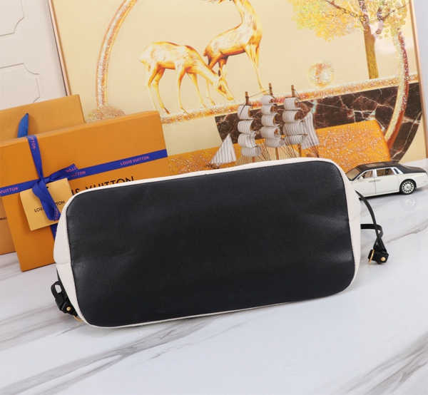 ルイヴィトンバッグ内部構造